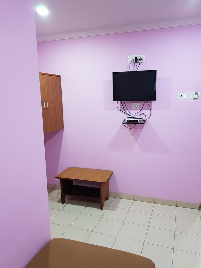 Hotel Super Мумбаи Экстерьер фото